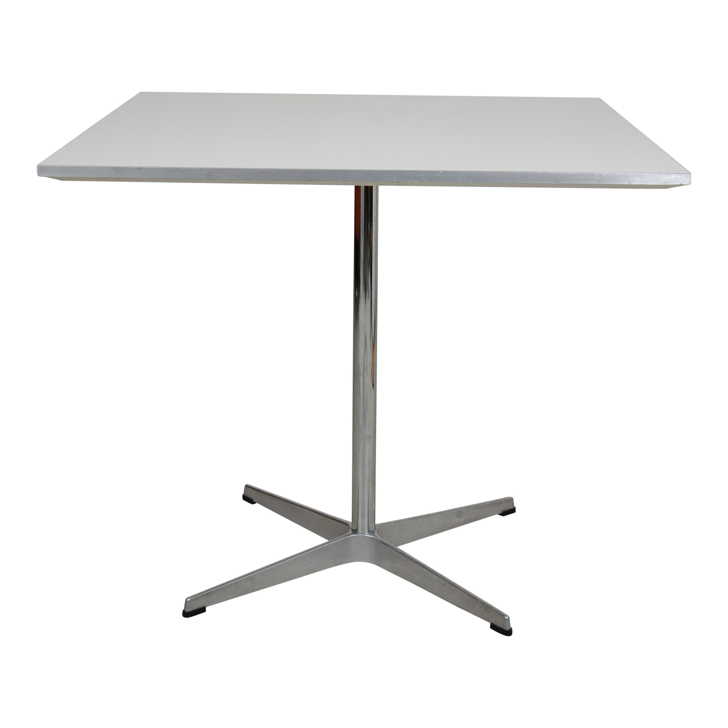 Arne Jacobsen cafebord med hvid laminat 80x80 cm